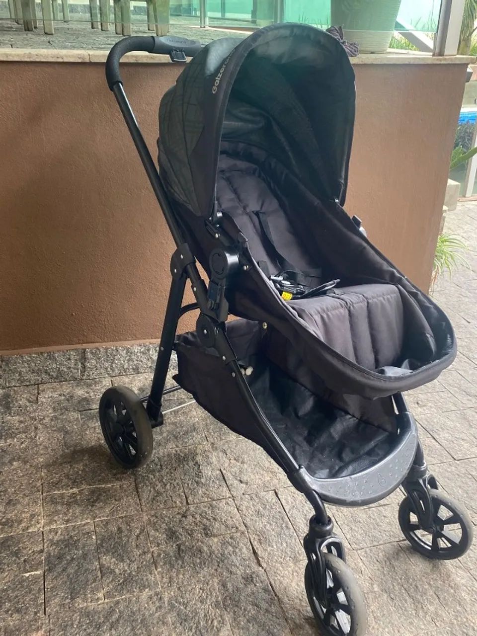 Kit carrinho de bebê, bebê conforto e base para carro - Galzerano Olympus