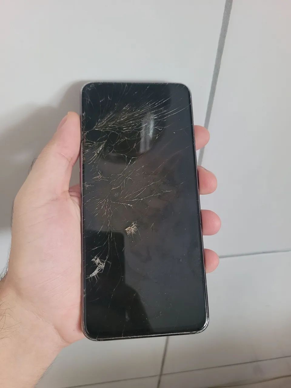 Samsung Galaxy A80 com Frontal e traseira quebrada - Foto 4