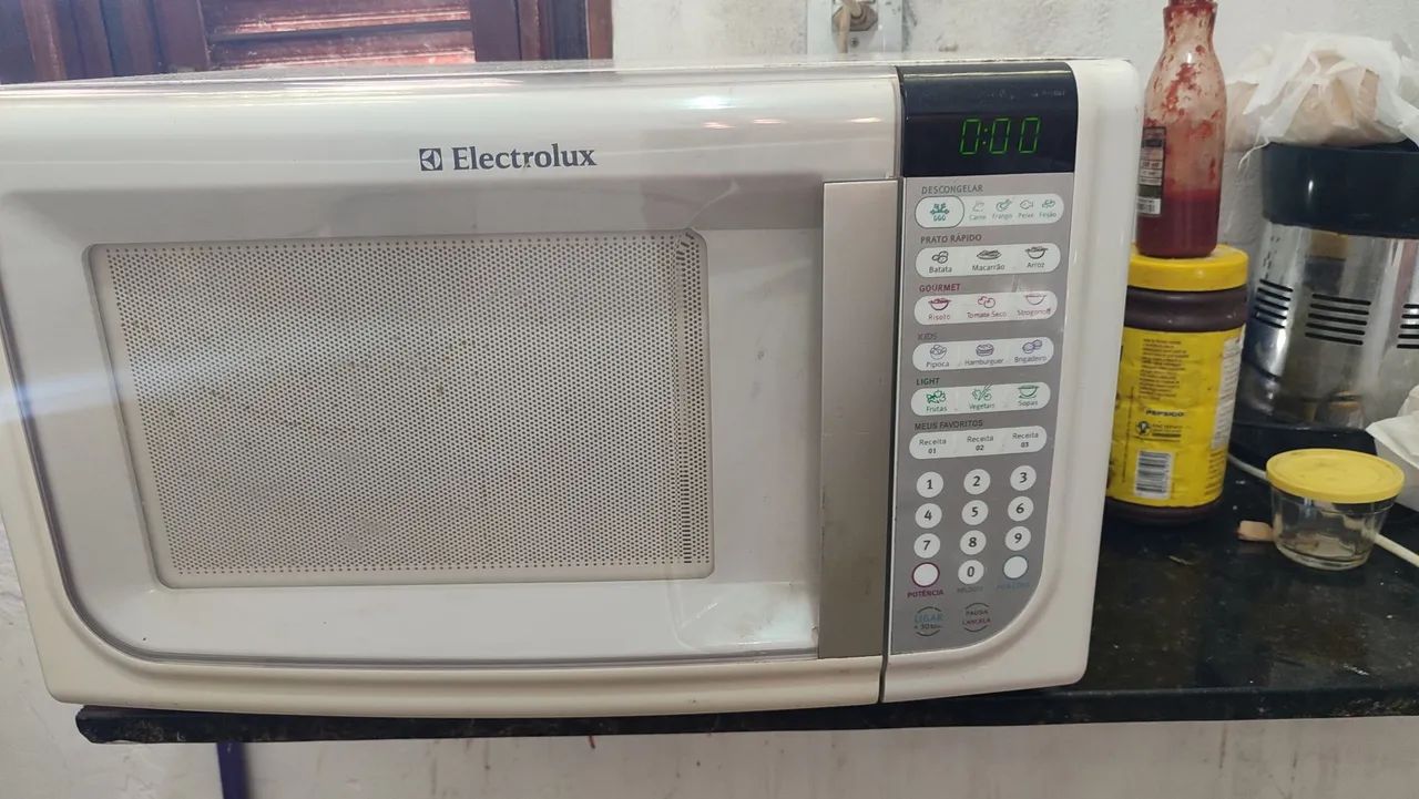 Vendo microondas Electrolux 30 litros