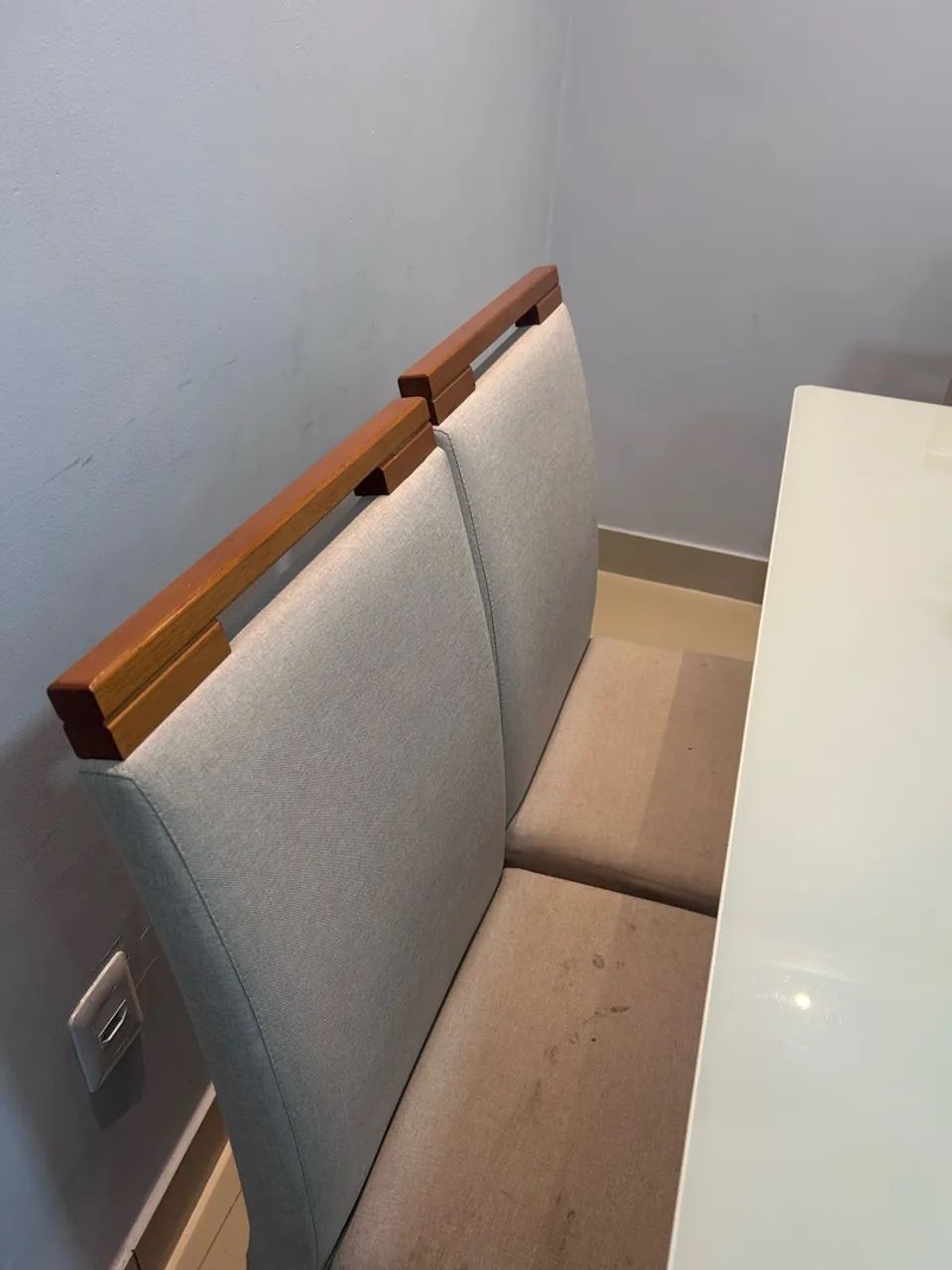 Mesa Larshop com 6 cadeira   - Foto 4