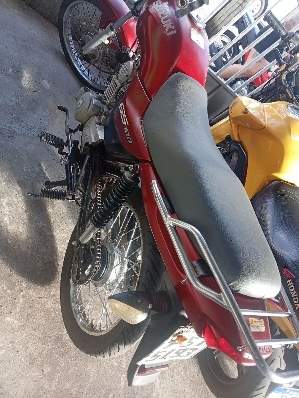 Vendo moto GS 120 chama no WhatsApp * - Foto 3