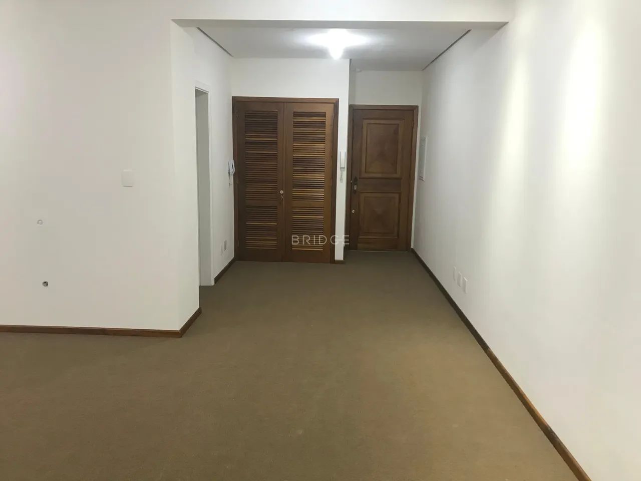 Sala Moinhos de Vento com vaga - Foto 4