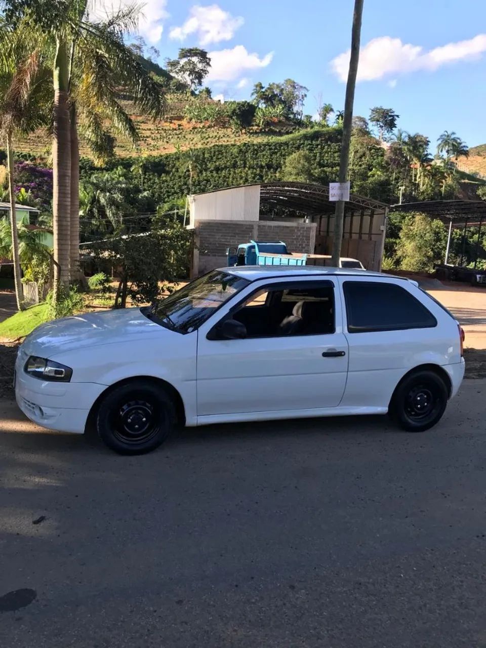 Volkswagen Gol Gol (novo) 1.0 Mi Total Flex 8V 2p 2014