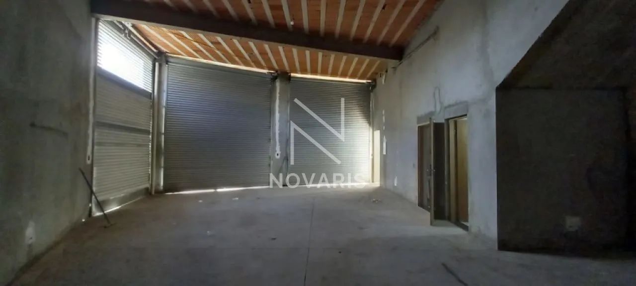 Salão comercial com 130m² útil, 5 vagas - Estrada da Riviera - Foto 3