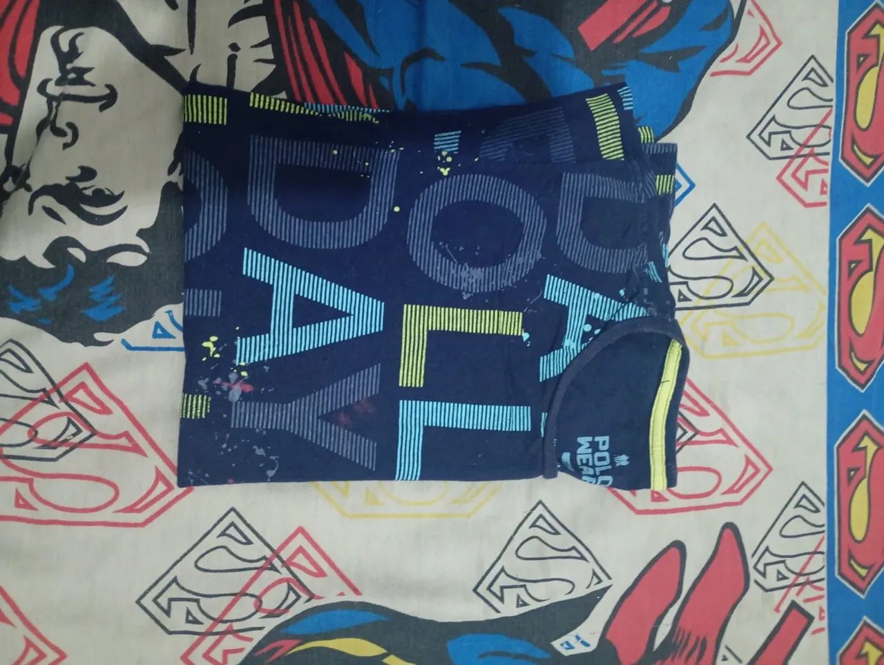 Vende se roupa  - Foto 2