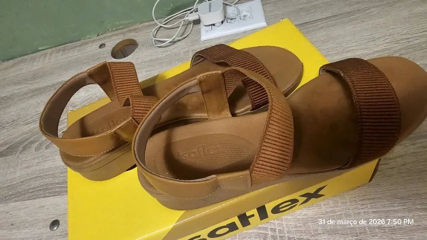 Sandália Usaflex tamanho 37 - Foto 2