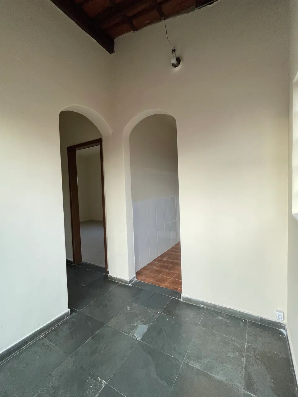 Aluga-se apartamento 