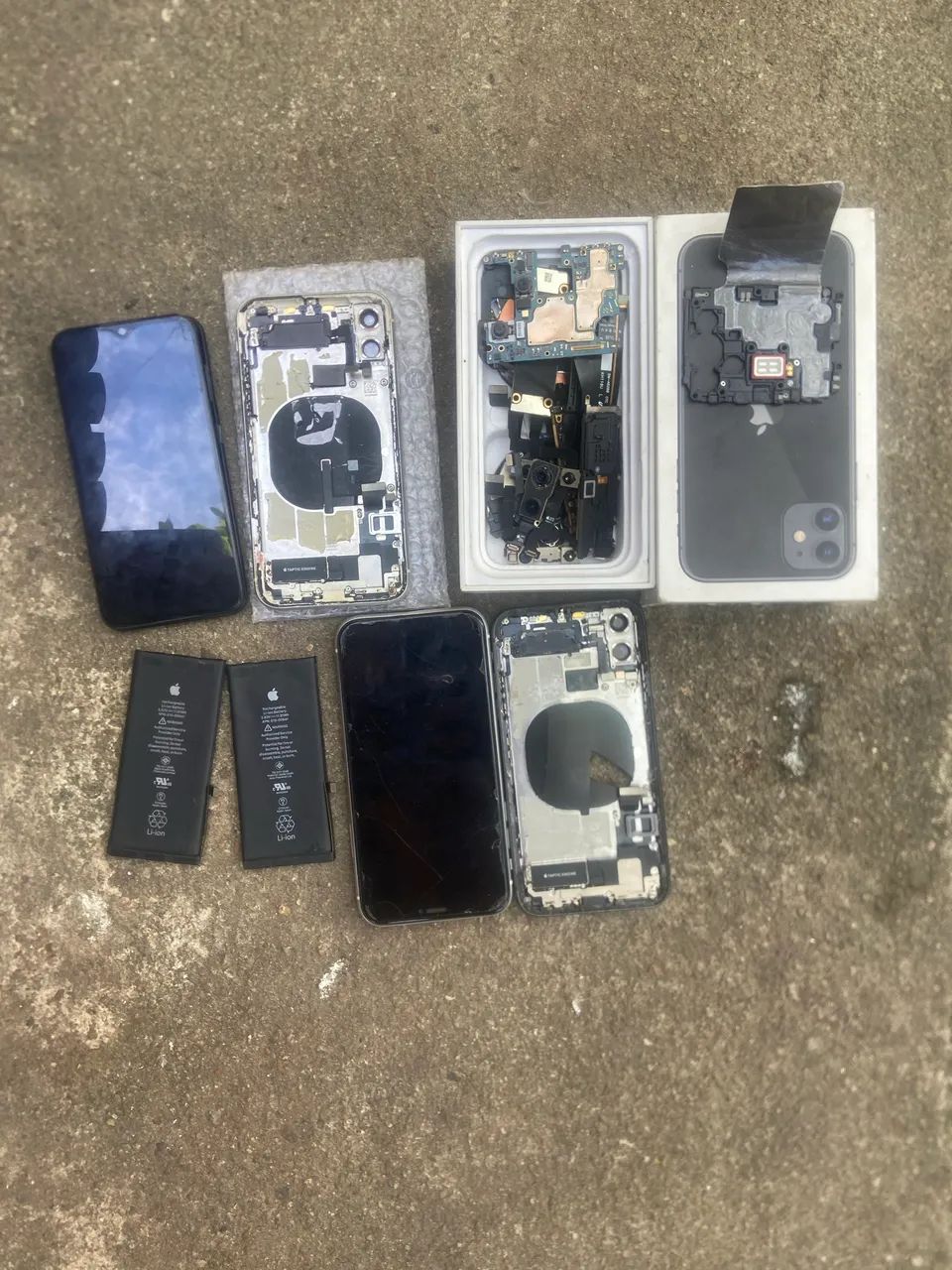 iPhone 11 sucata aproveitamento de peça - Foto 2