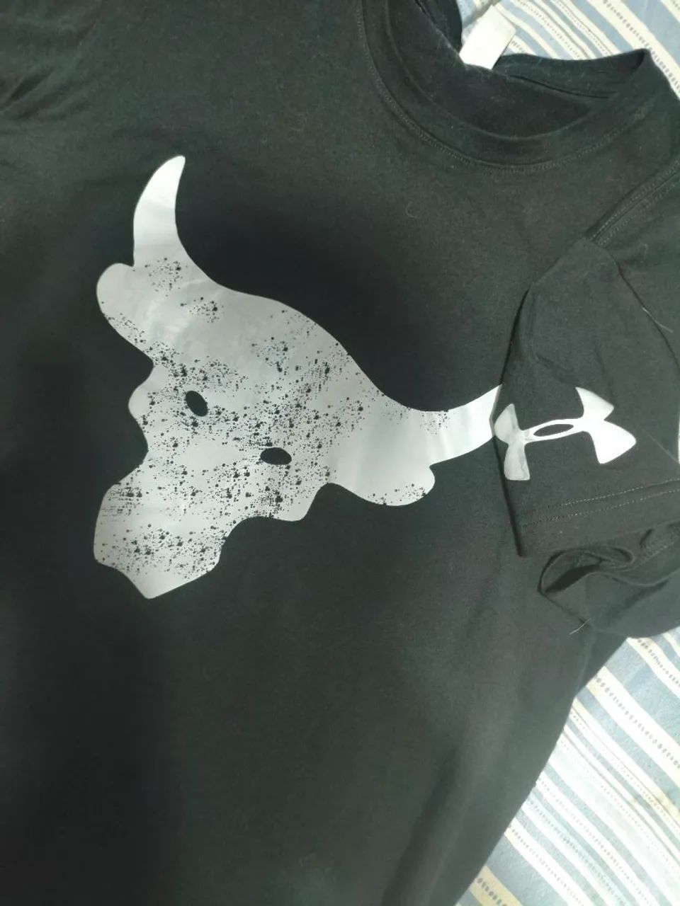 Camisa Under Armour preta tamanho M  - Foto 5