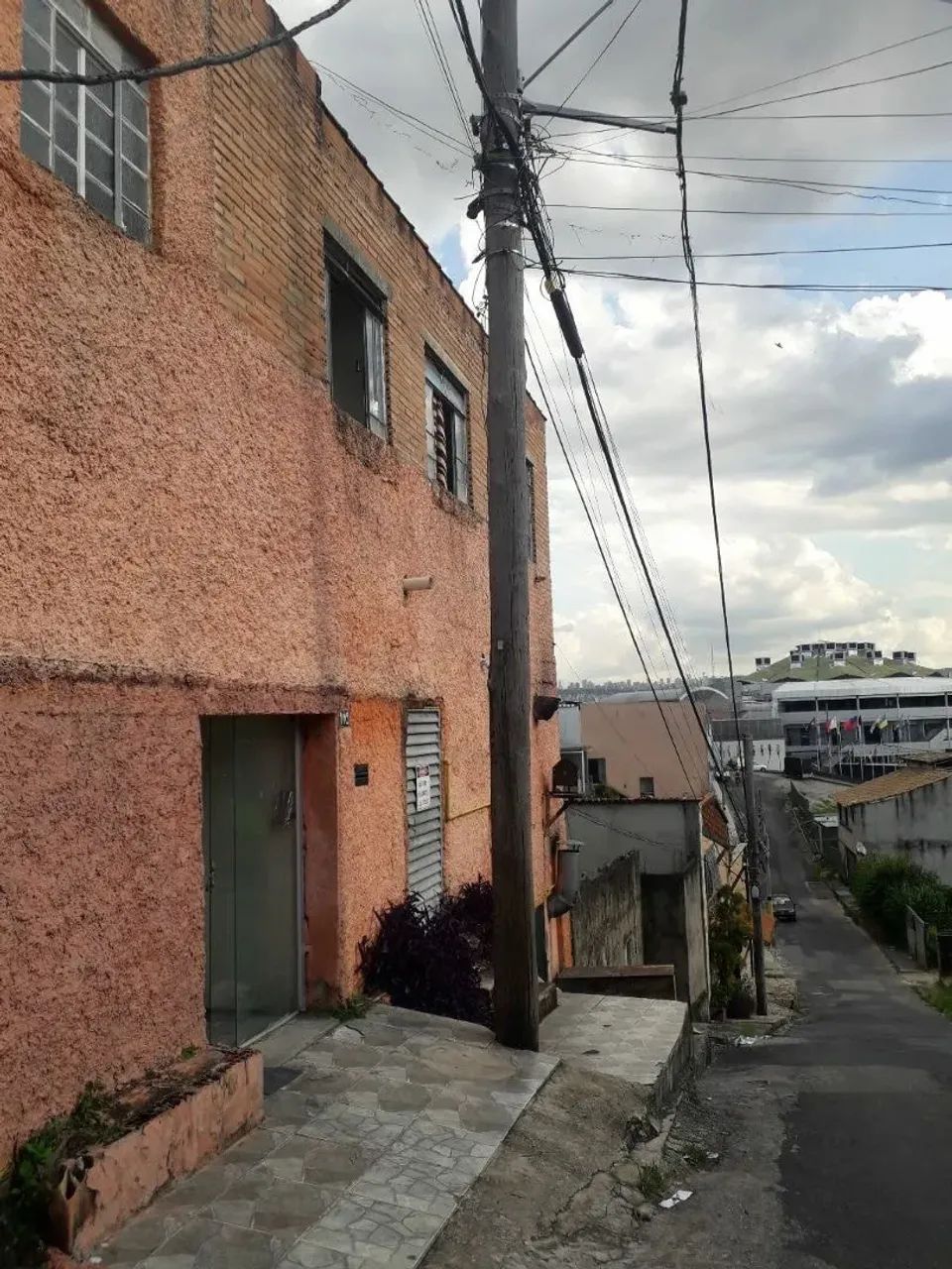 Prédio/Edifício inteiro para venda tem 300 metros quadrados com 14 quartos