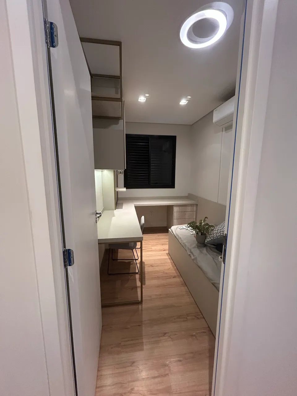 Quarto completo estilo industrial 