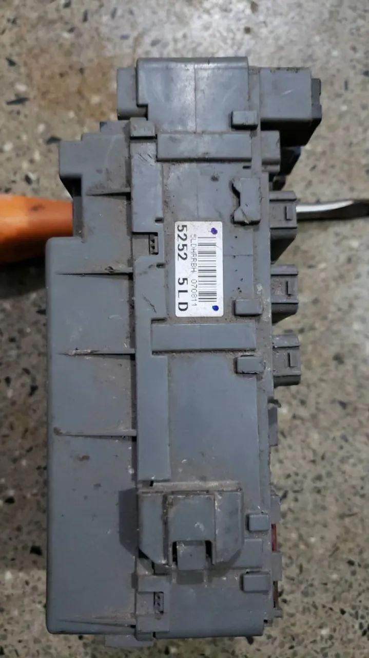 Caixa fusiveis New Civic 07 11  - Foto 3