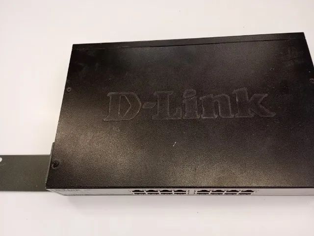 Switch D-Link Gigabit DGS-1016D 16 Portas 