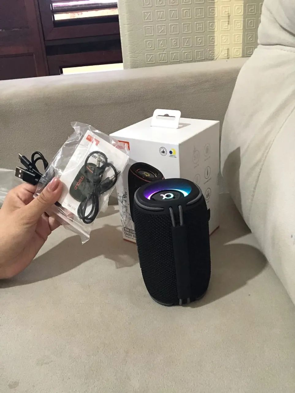 Caixinha de som a prova dágua bluetooth - Foto 4