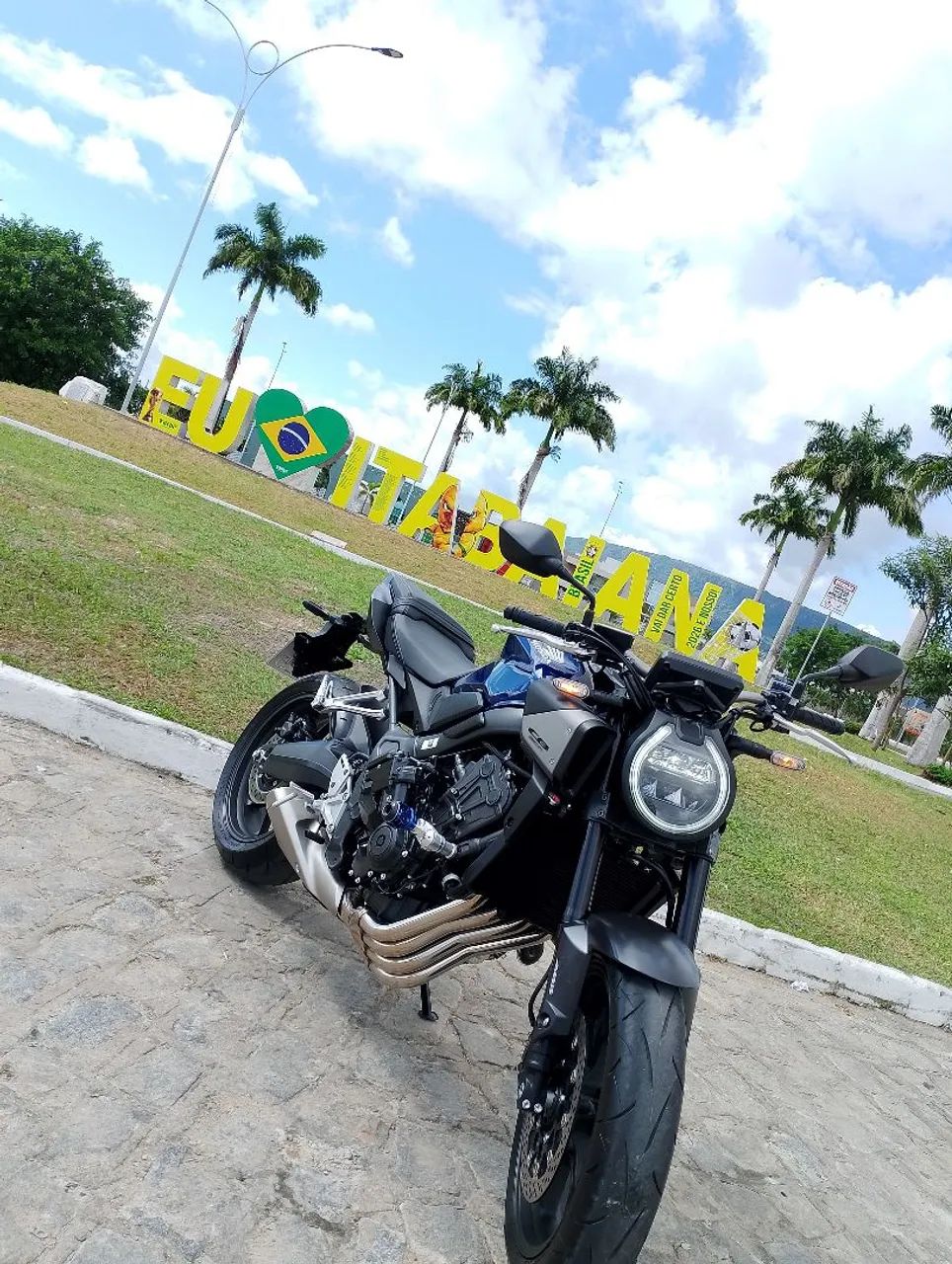 CB 650R 2026 - Foto 3