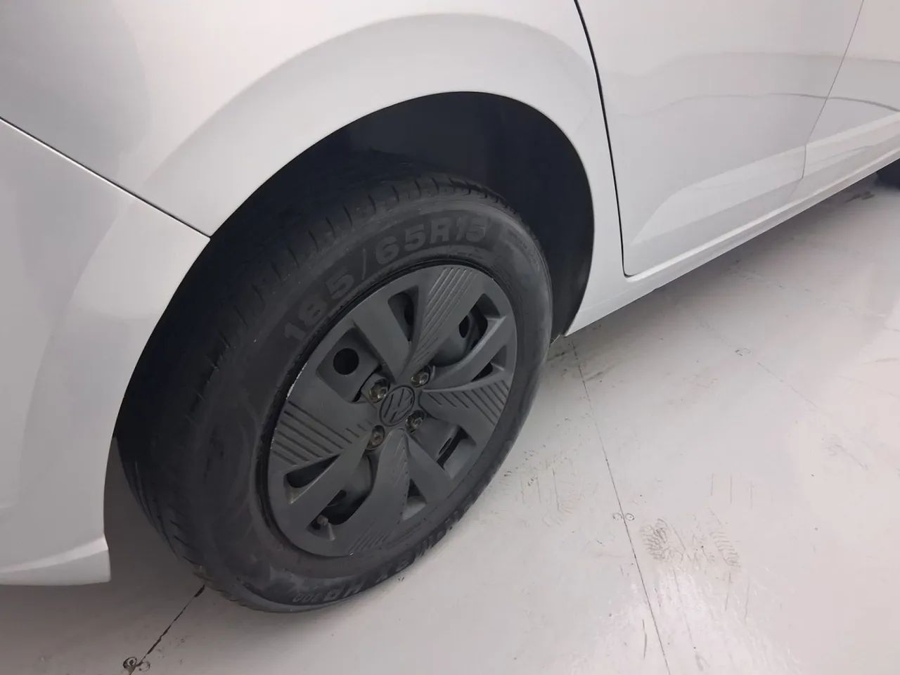 Volkswagen Polo Track 1.0 Flex 12V 5p, foto 14 de 18