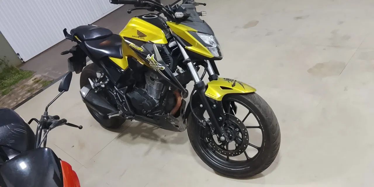 CB 300f Twister ABS  - Foto 4