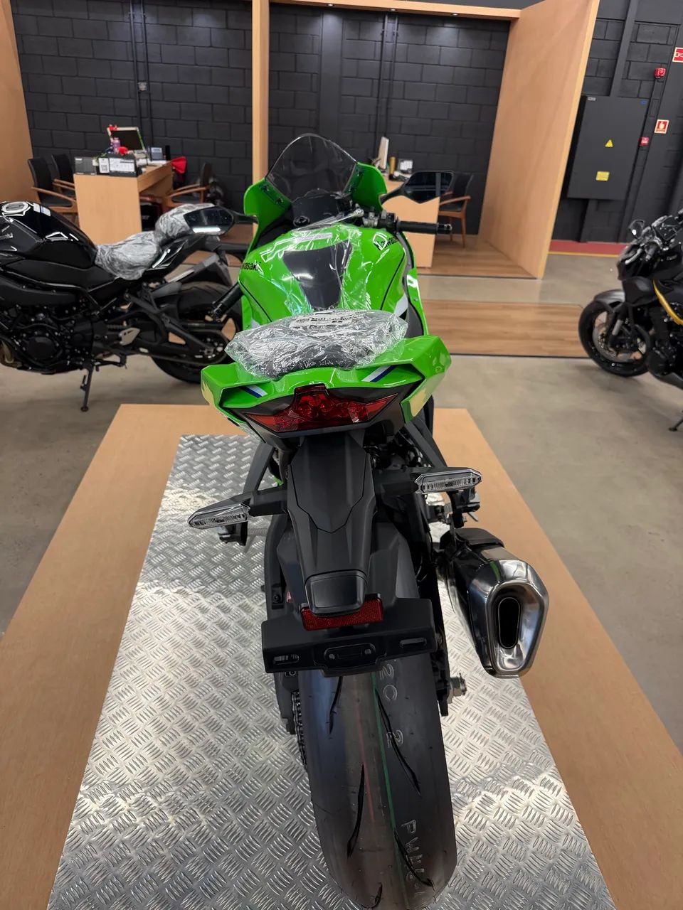 ZX-10R KRT  - Foto 2