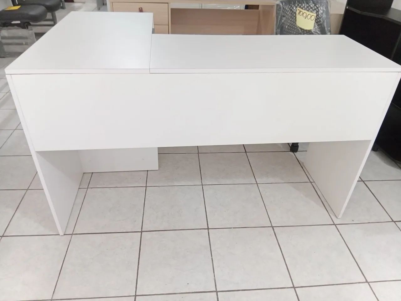 Mesa em L  na cor branca  - Foto 4