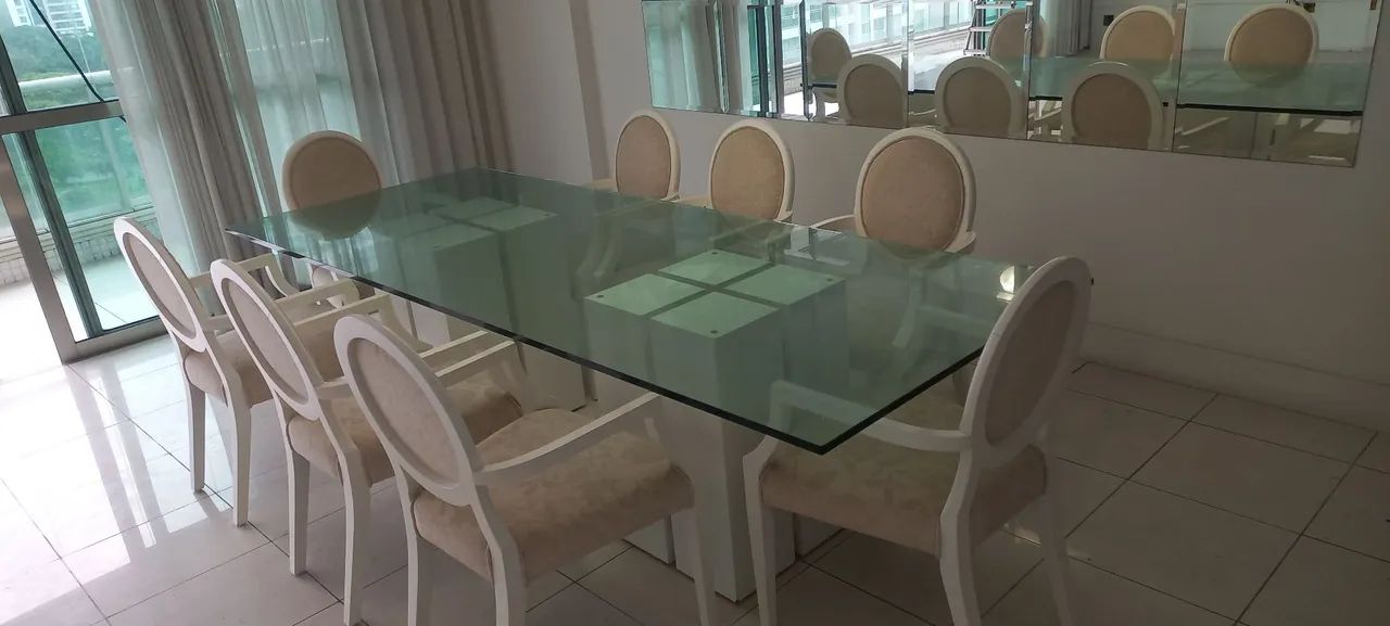 mesa de jantar 8 cadeiras 