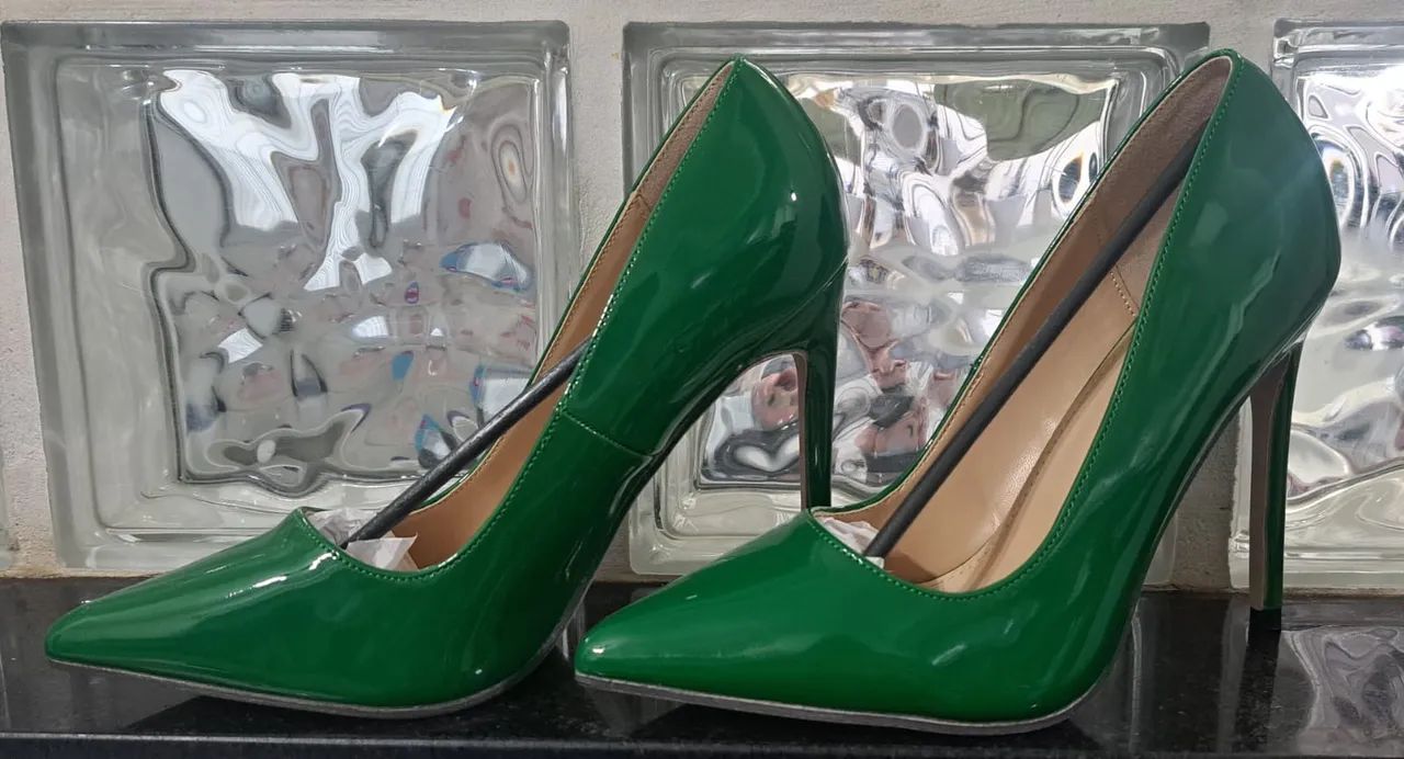 SCARPIN VERDE VERNIZ