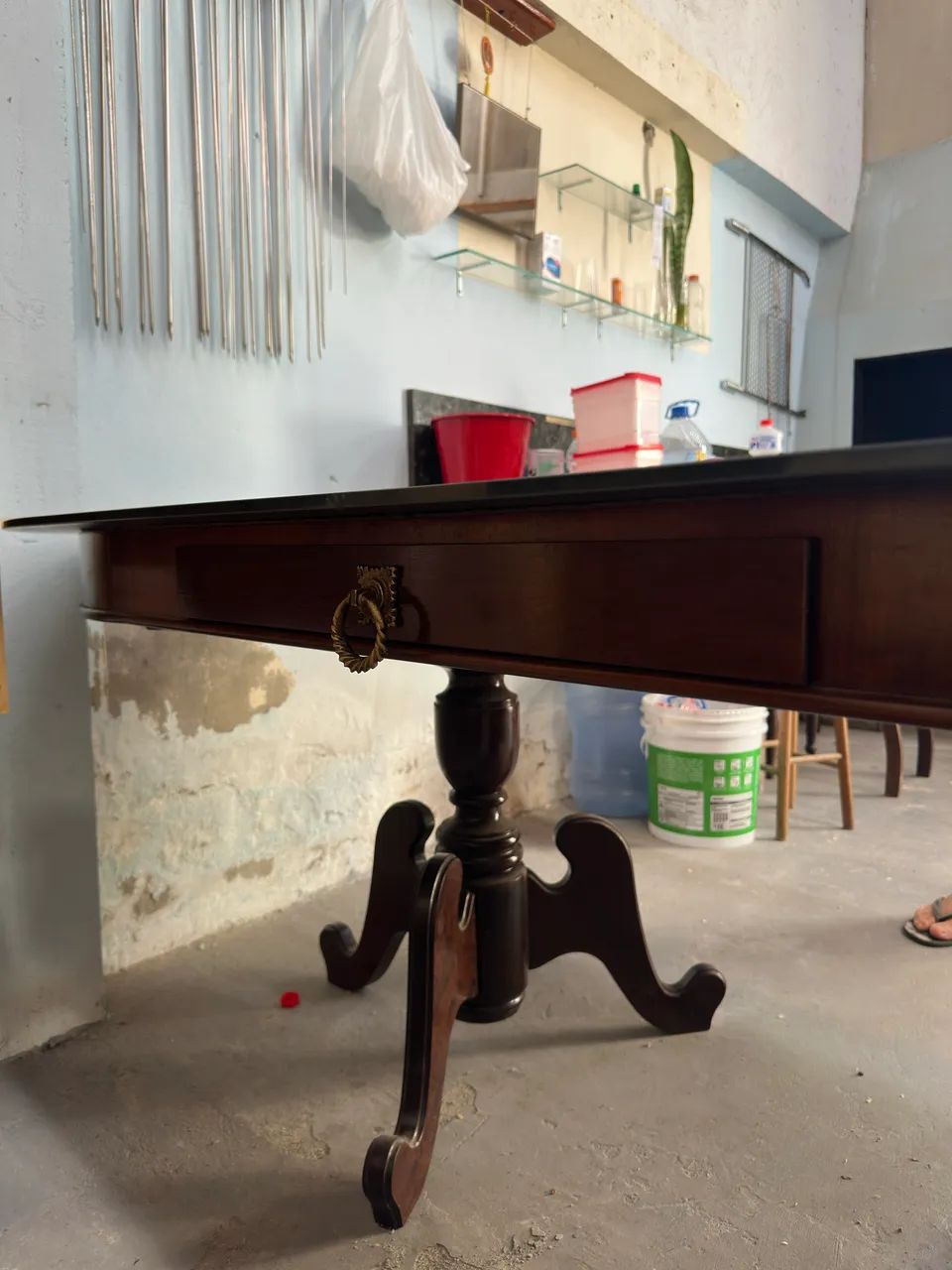 Mesa com pés Luis XV em Canela - Foto 4