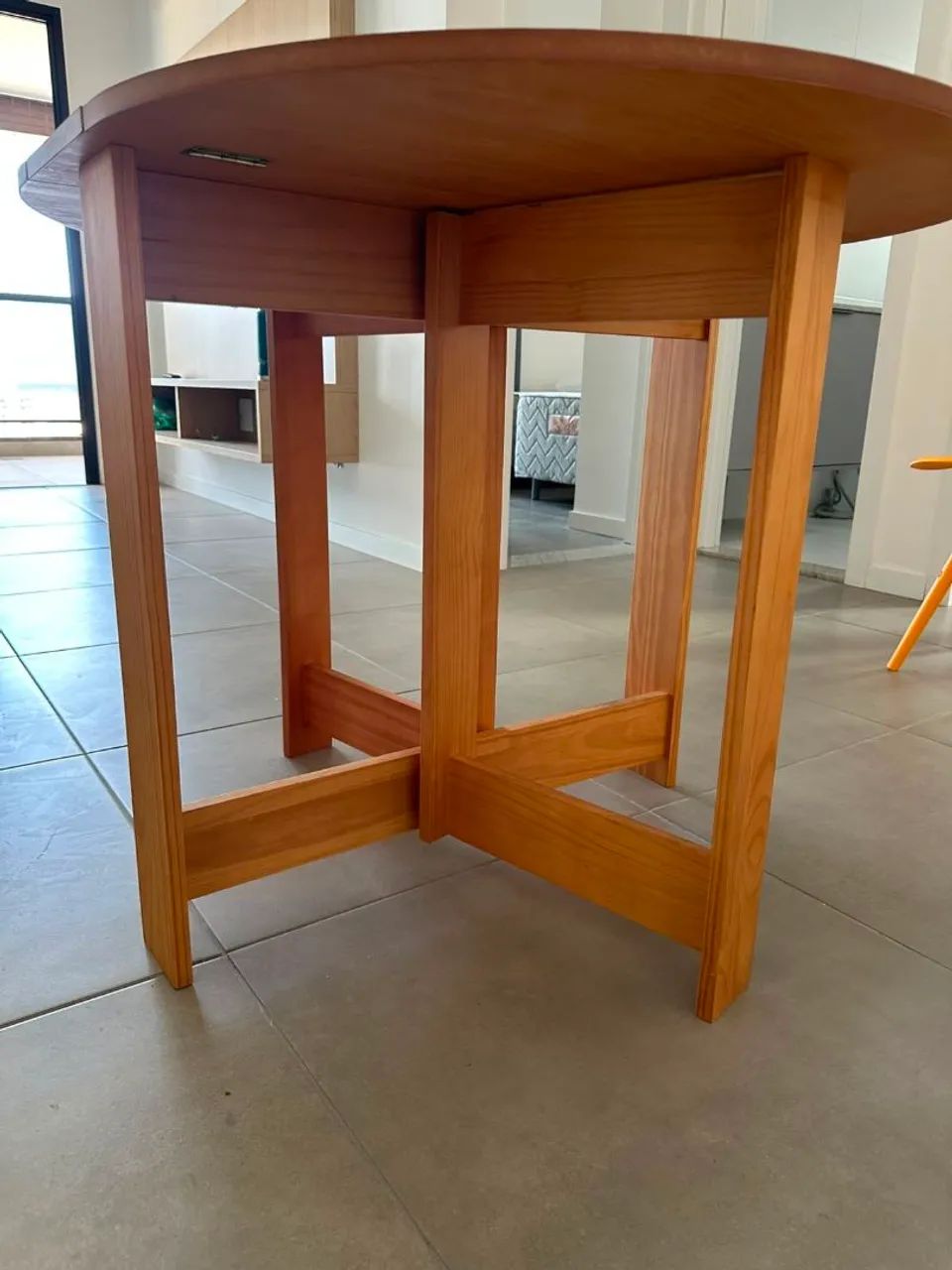 Mesa retrátil 1mX80cm pouquíssimo uso - Foto 3