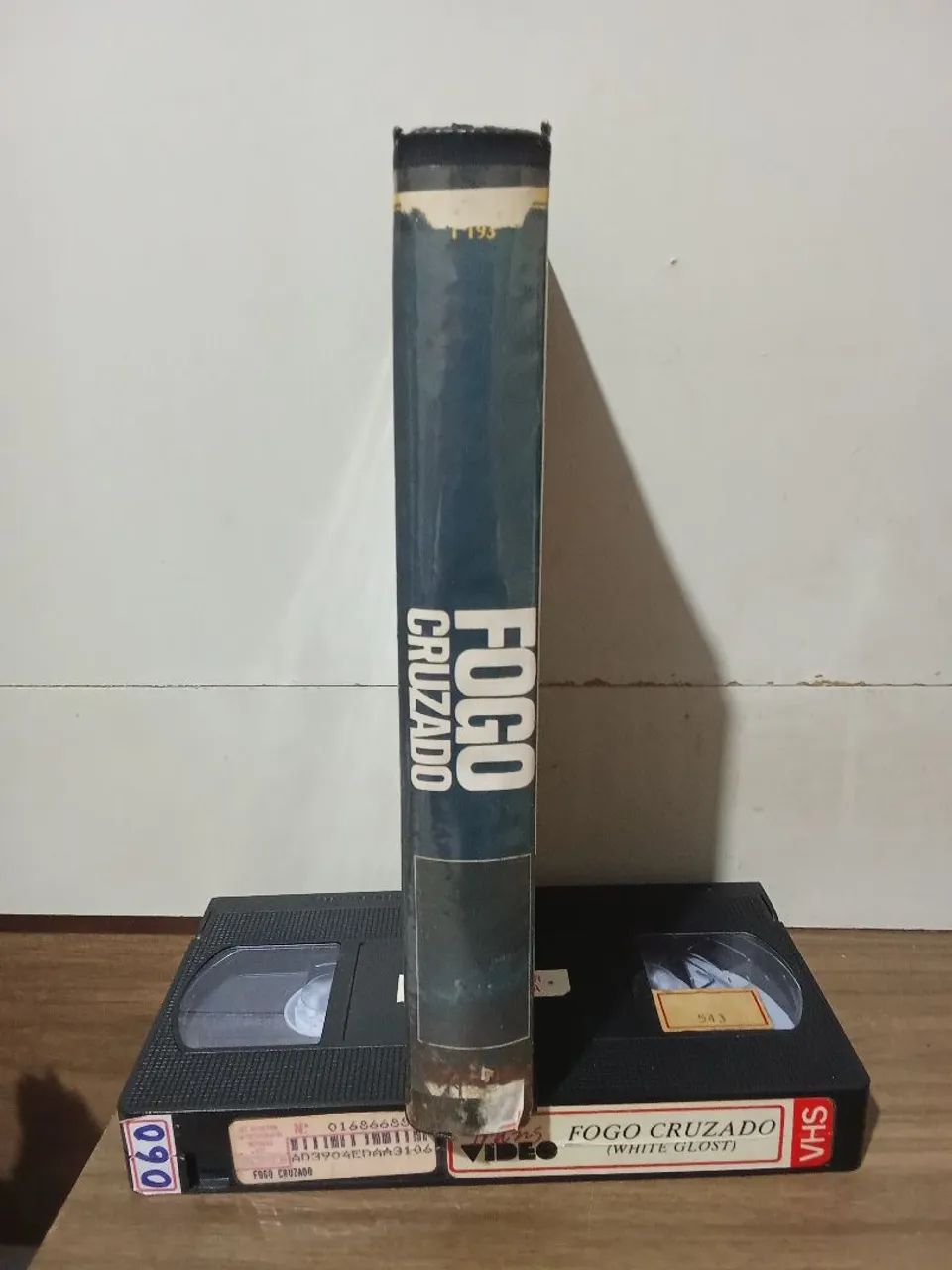 Vhs filme fogo cruzado (legendado) - Foto 4