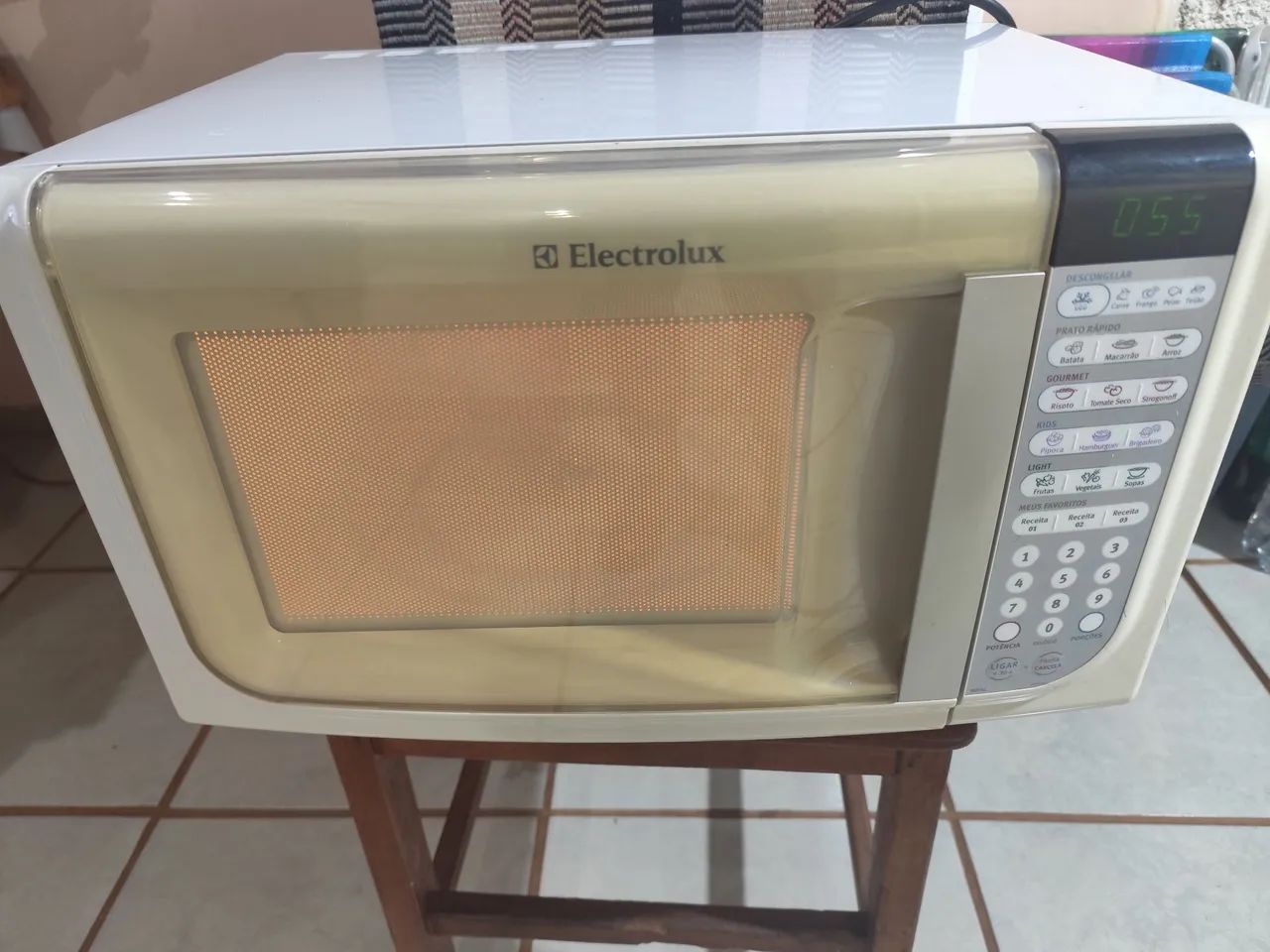 Microondas Eletrolux 110v  - Foto 2