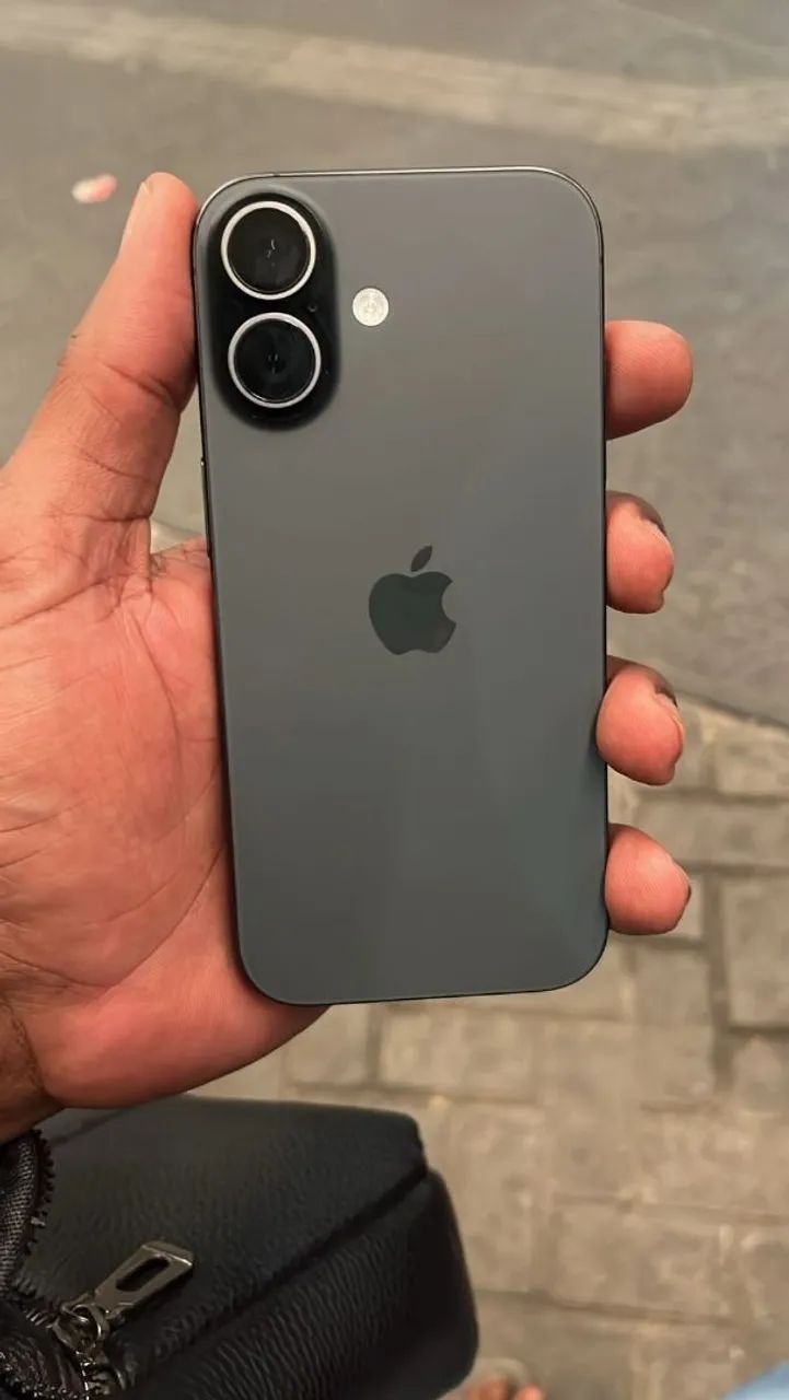 IPHONE 17