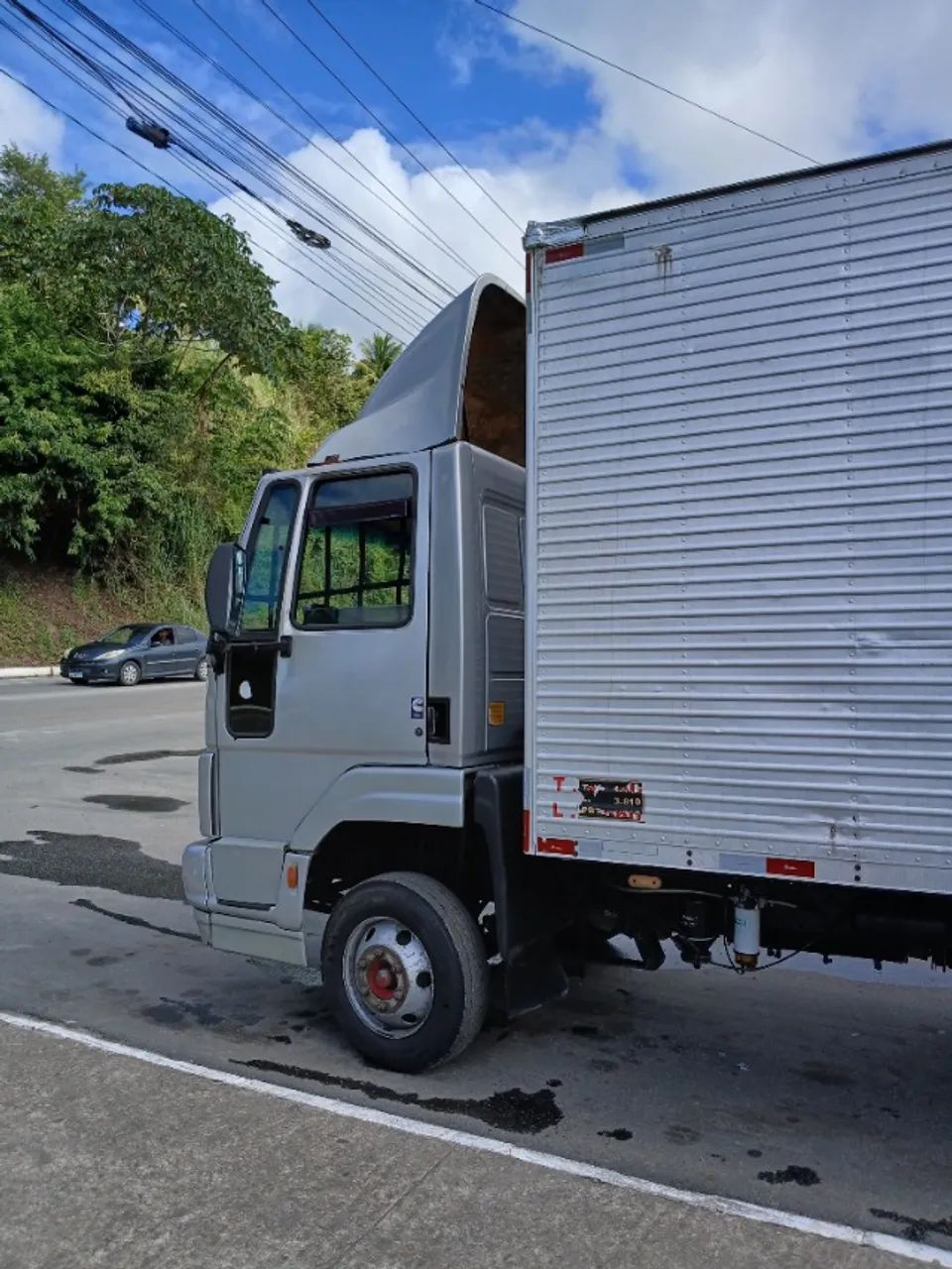 vende-se caminhão 3/4 ja com serviço   - Foto 2