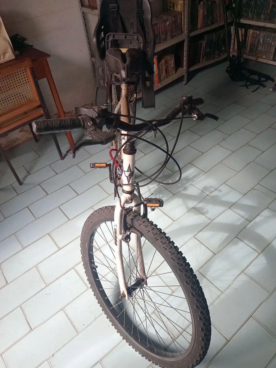 Vendo bicicleta aro 26 - Foto 3