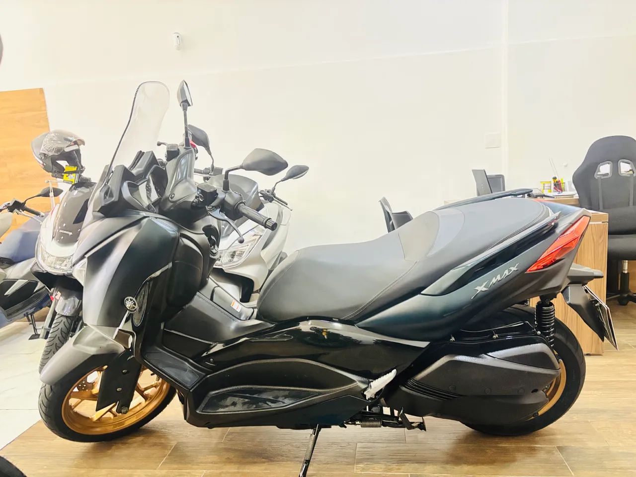 Xmax 250 abs 2024  - Foto 2