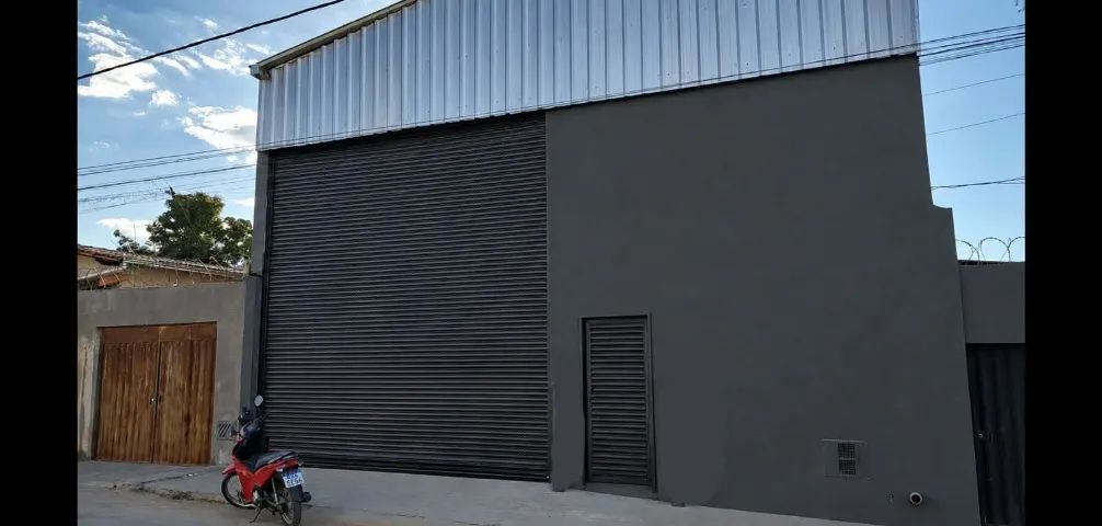 GALPÃO COMERCIAL