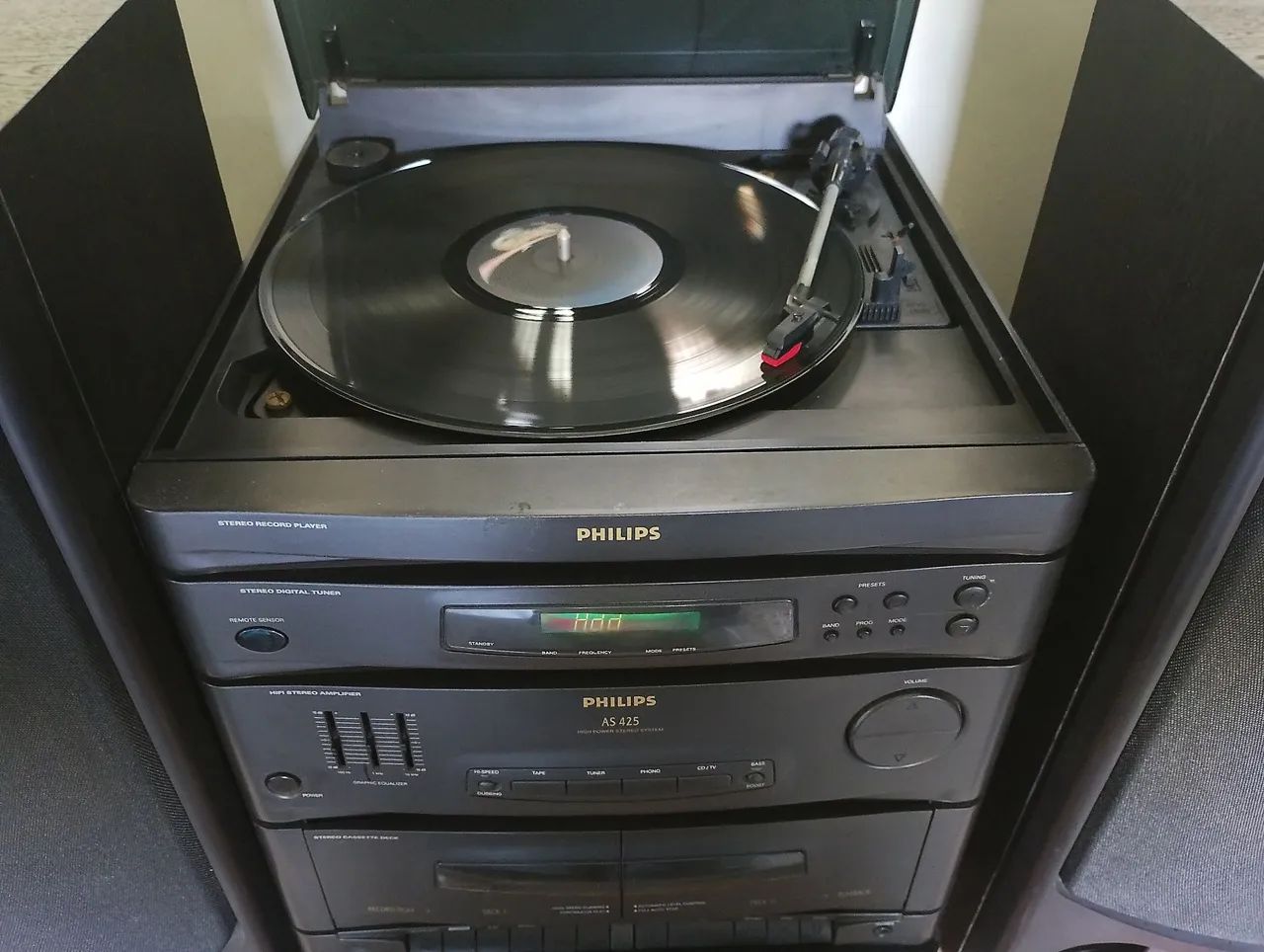 Aparelho de som Philips Midi Sustém AS 425 Toca discos, FM, CD. - Foto 2