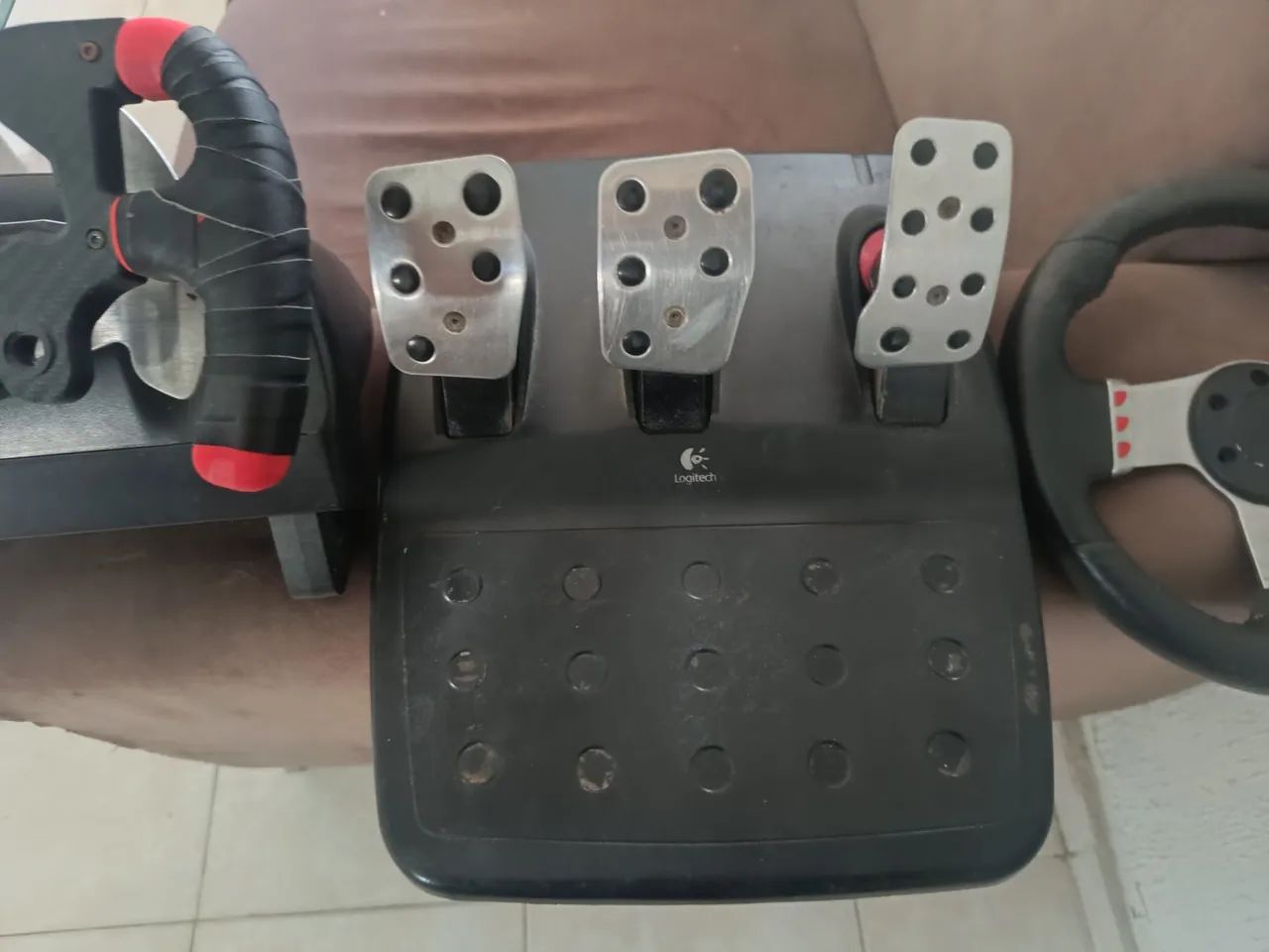 LOGITECH VOLANTE G27 + ADDON FORMULA 1 - Foto 3