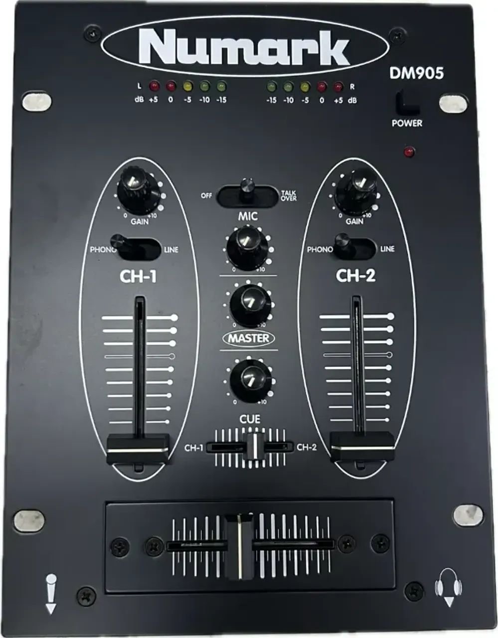 Mixer Numark DM905