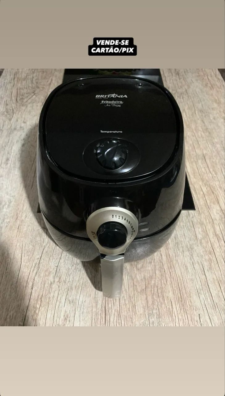 AIR FRYER BRITÂNIA USADA