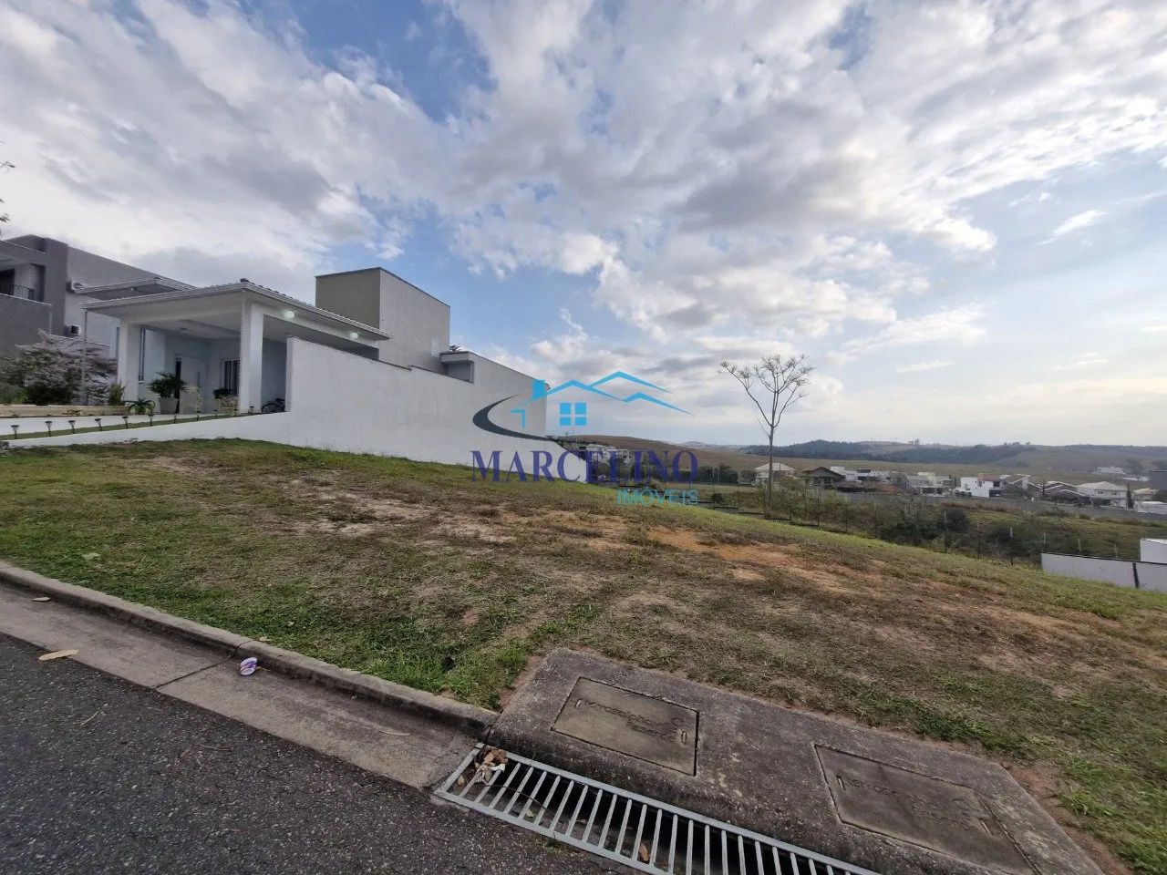 Terreno com vista para a serra - Alphaville