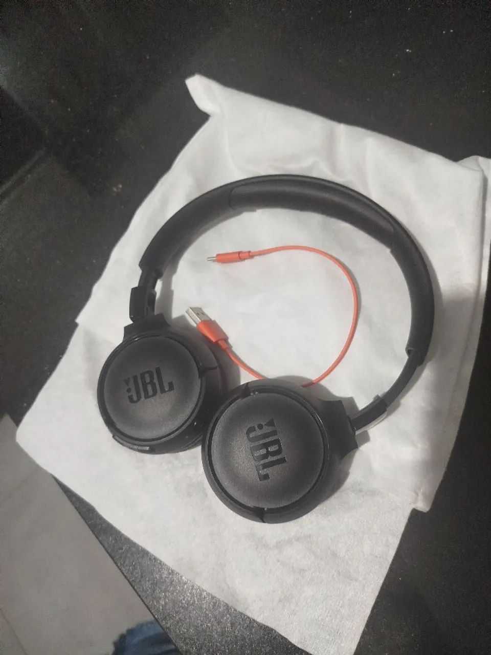 Fone jbl original 1 ano de uso  - Foto 5
