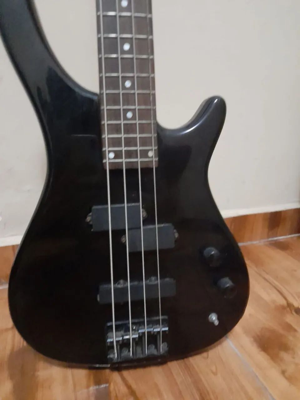 Baixo usado - Foto 2