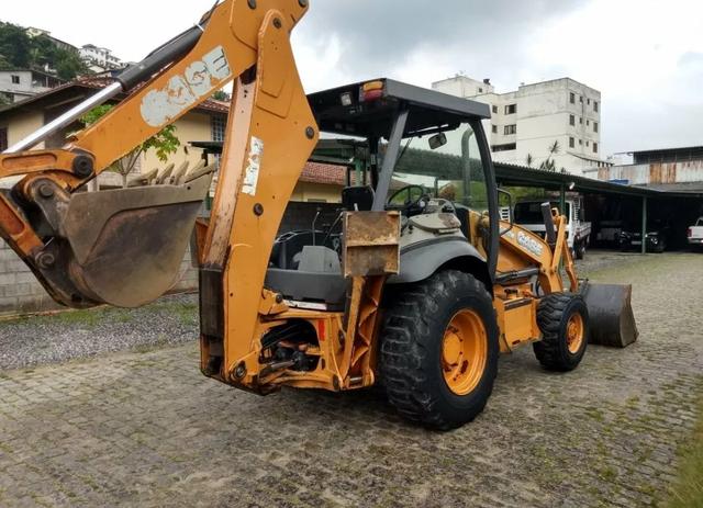 Retro Case 580n, 2014, 4x4 - Foto 3