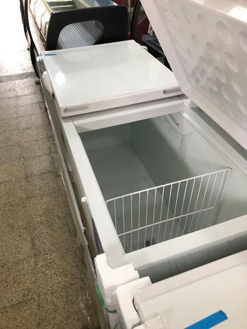 Freezer horizontal dupla ação- 2 anos de garantia - 503 litros -2 tampas - Foto 3