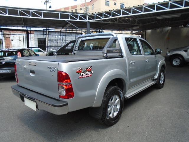 Hilux svr automática 3.0 em excelente estado.troco em 1 ou mais carros do meu interesse - Foto 12