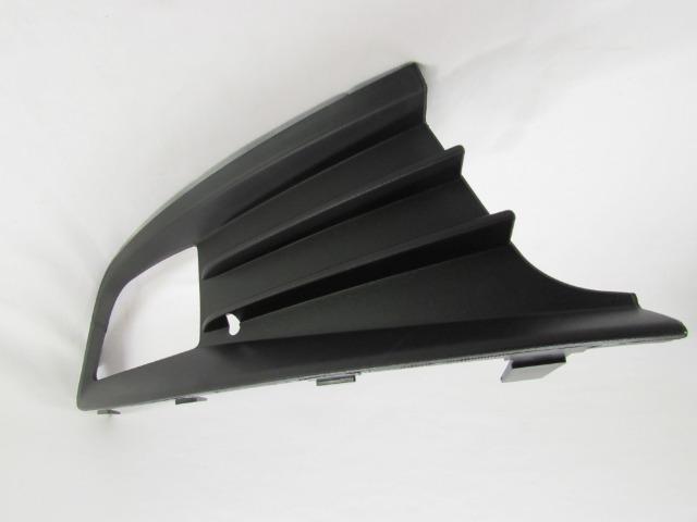 Grade Moldura Tela Preto Farol Milha Com Furo Gol G6 Direito - Foto 3
