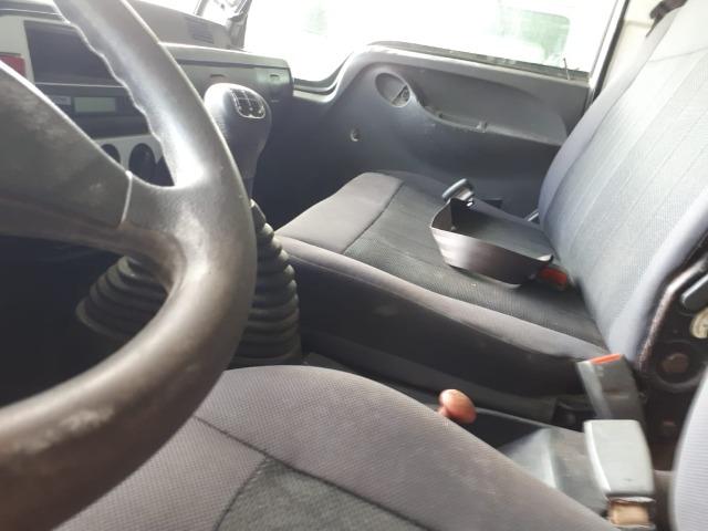 Vende-se caminhao iveco 2011 - Foto 4