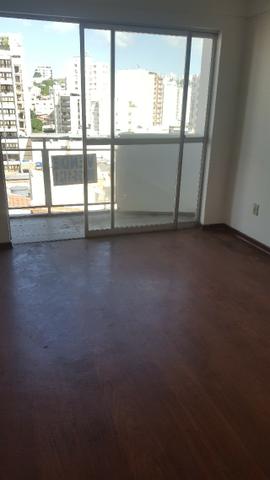 Apto 1/4 - Varanda - Elevador - Portaria 24 h - São Mateus / Centro - Sem Garagem - Foto 2