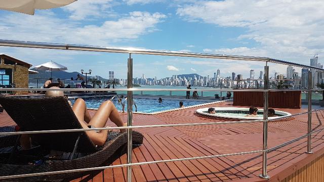 Studio para Temporada de Verão em Balneário Camboriú
