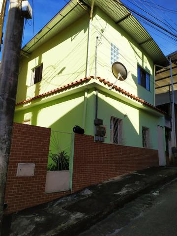 Vendo duas Casas no mesmo terreno, com entradas independentes, Òtimo Preço!