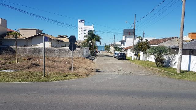 Terreno Quadra do mar - R$100.000,00 - Foto 2